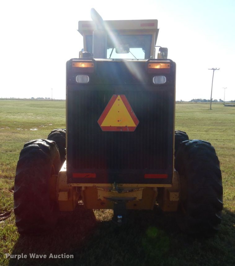 image for item JZ9958 1998 John Deere 770CH  motor grader