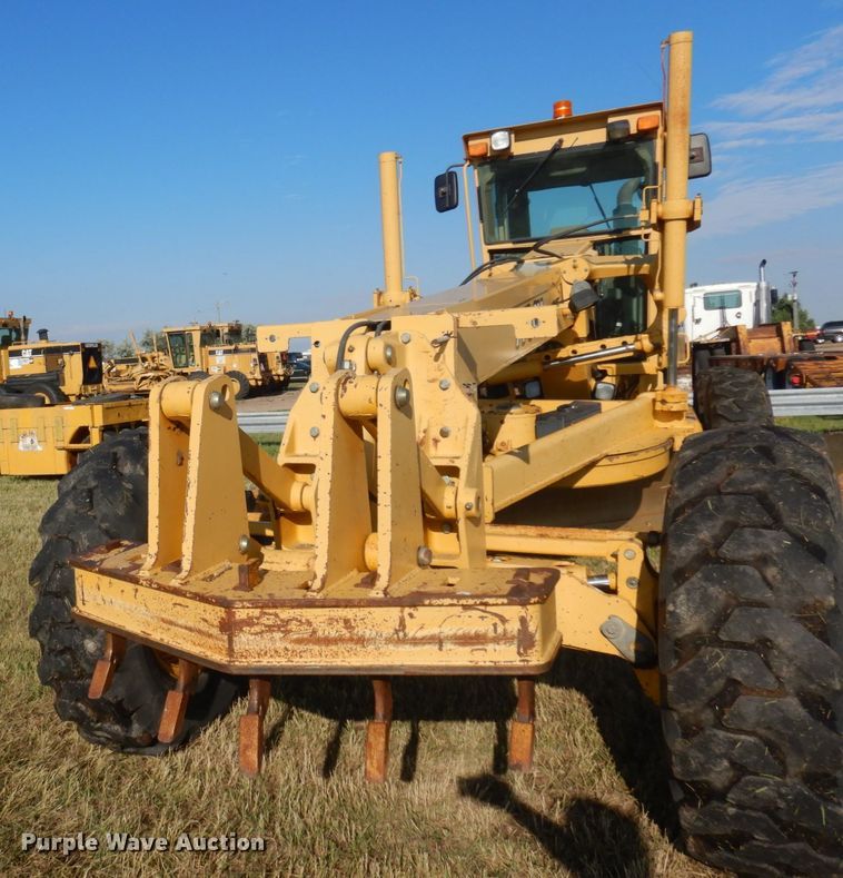 image for item JZ9958 1998 John Deere 770CH  motor grader