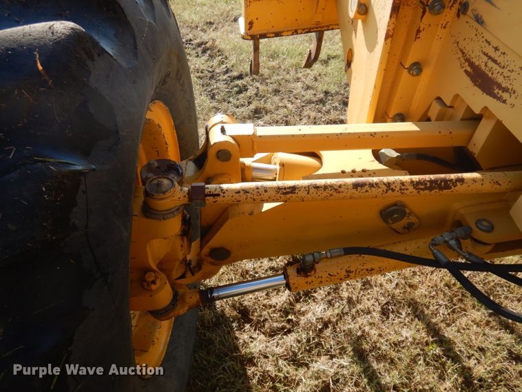 image for item JZ9958 1998 John Deere 770CH  motor grader