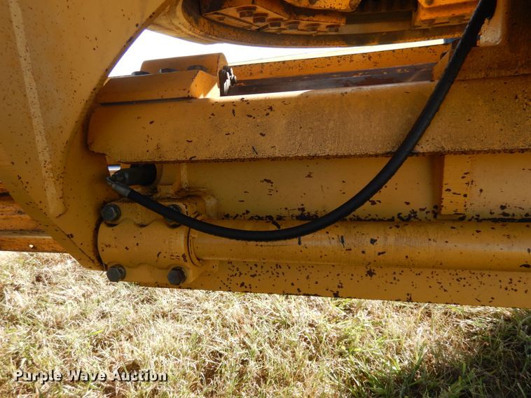 image for item JZ9958 1998 John Deere 770CH  motor grader