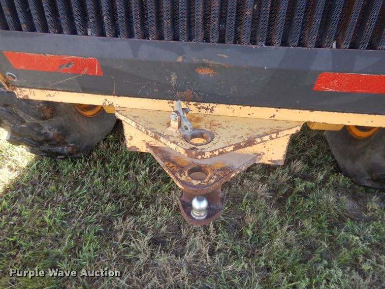 image for item JZ9958 1998 John Deere 770CH  motor grader