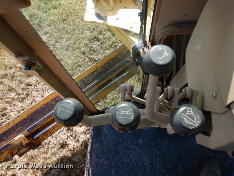 image for item JZ9958 1998 John Deere 770CH  motor grader