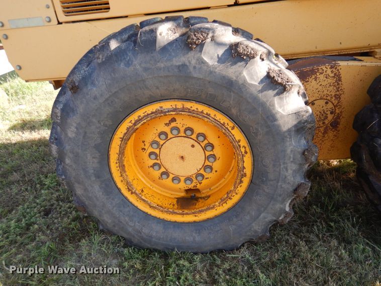 image for item JZ9958 1998 John Deere 770CH  motor grader