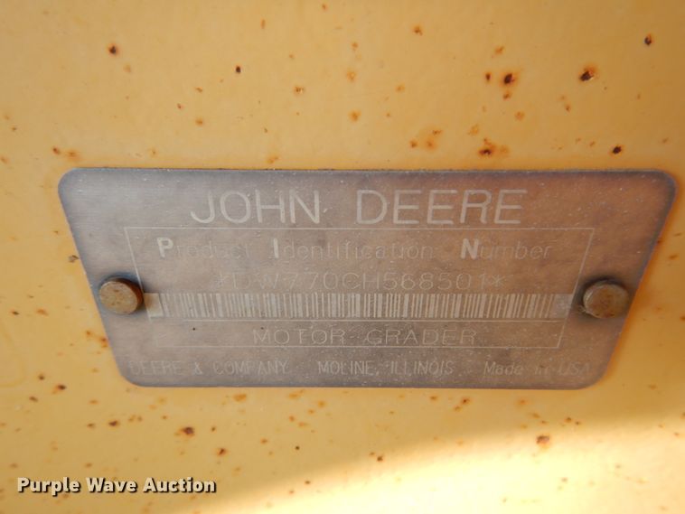 image for item JZ9958 1998 John Deere 770CH  motor grader