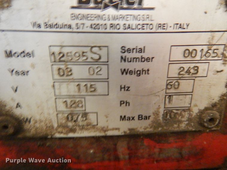 image for item JZ9961 2002 Hunter TC3000  rim clamp tire machine