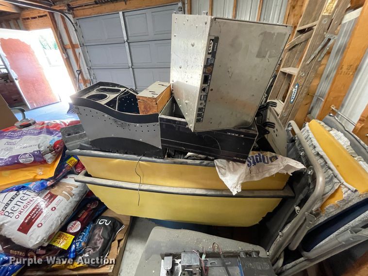 image for item KK9684 Police car accessories