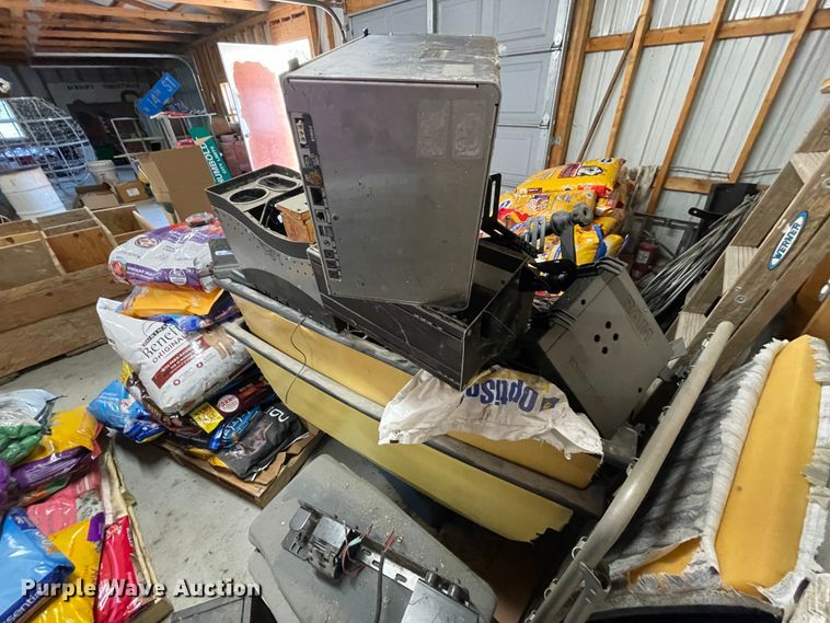 image for item KK9684 Police car accessories