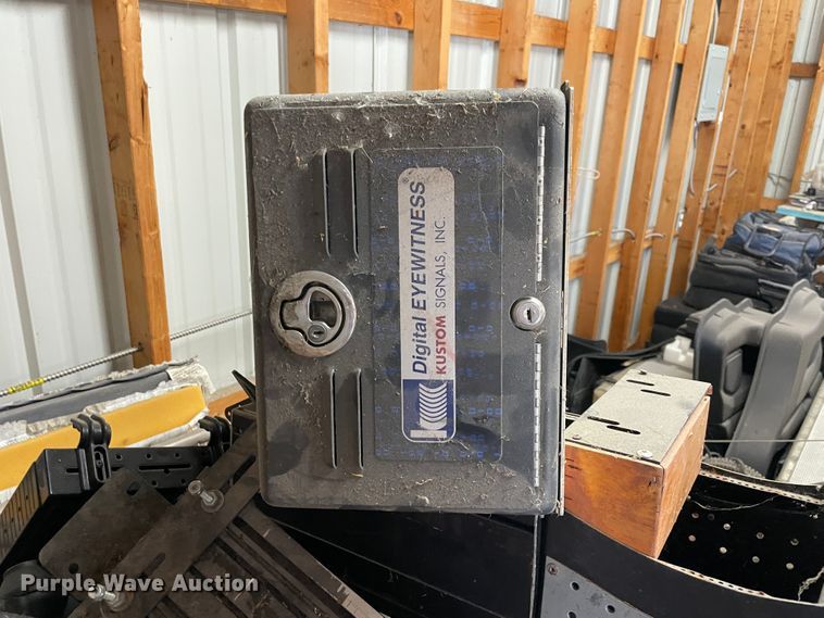 image for item KK9684 Police car accessories