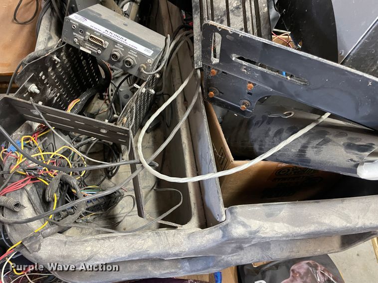 image for item KK9684 Police car accessories