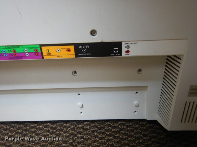 image for item KU9493 2007 Vizio VX24L  42" television