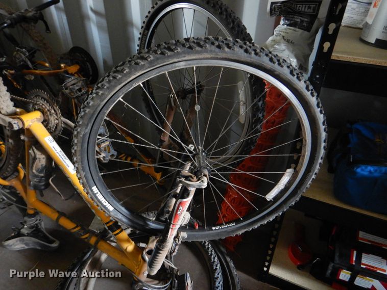 image for item KU9497 Sporting goods