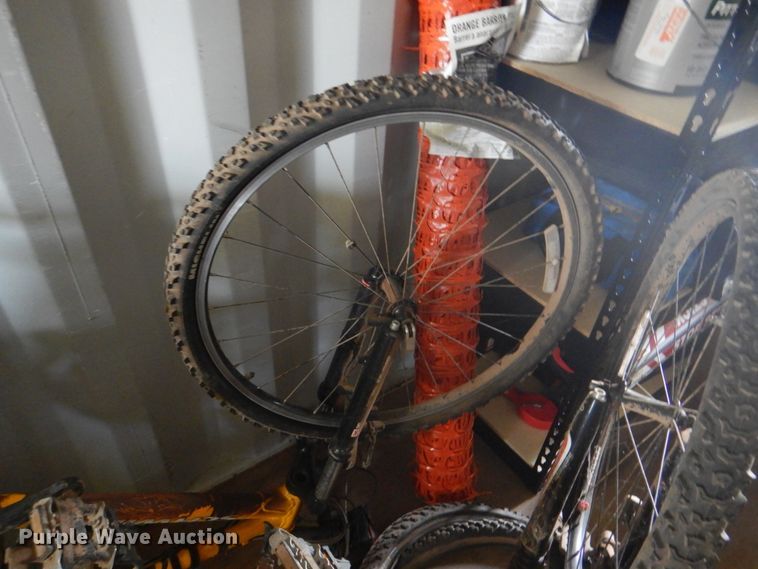 image for item KU9497 Sporting goods