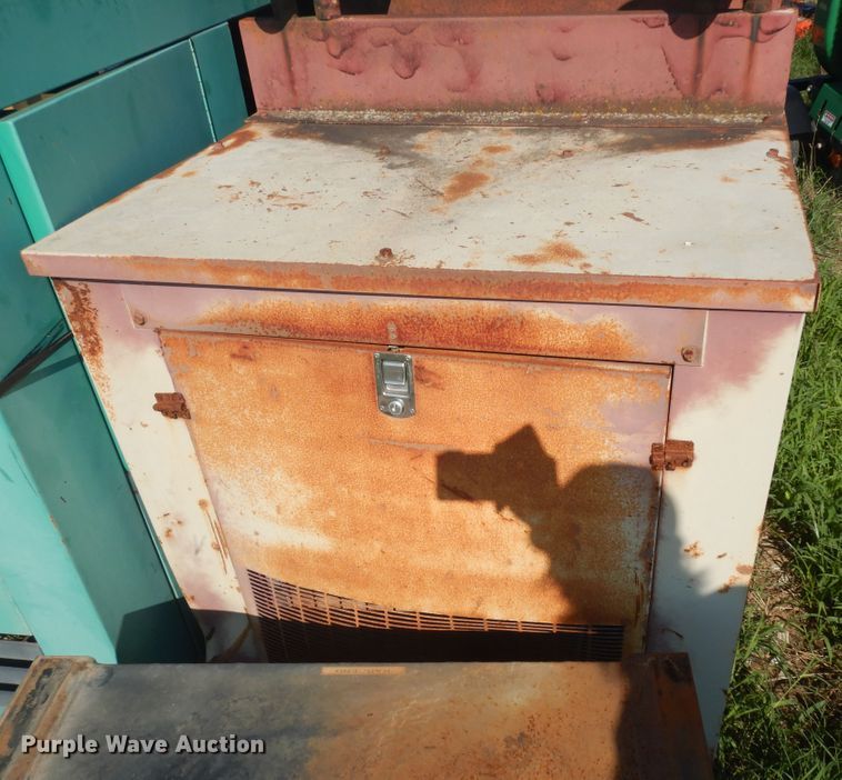 image for item KU9502 Generac  standby generator