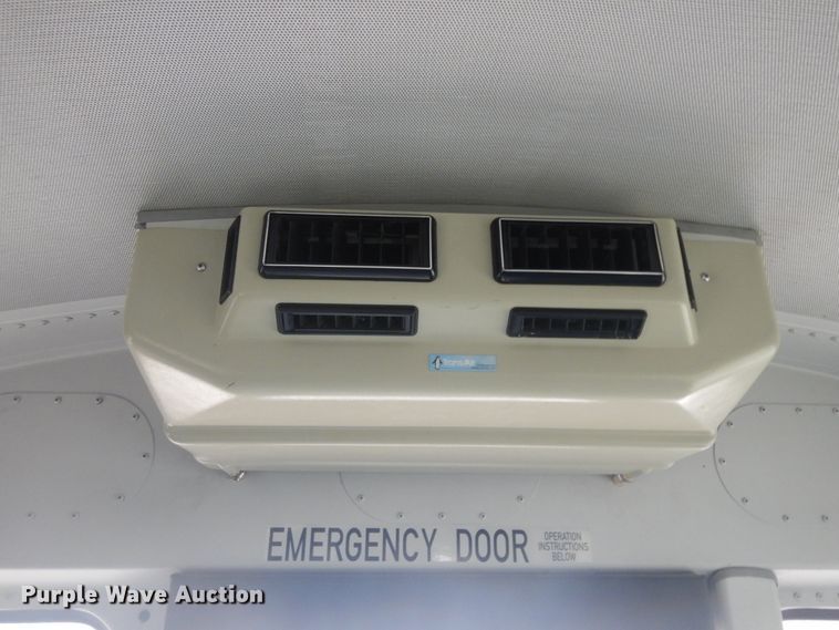 image for item KU9514 2005 Ford E450  school bus