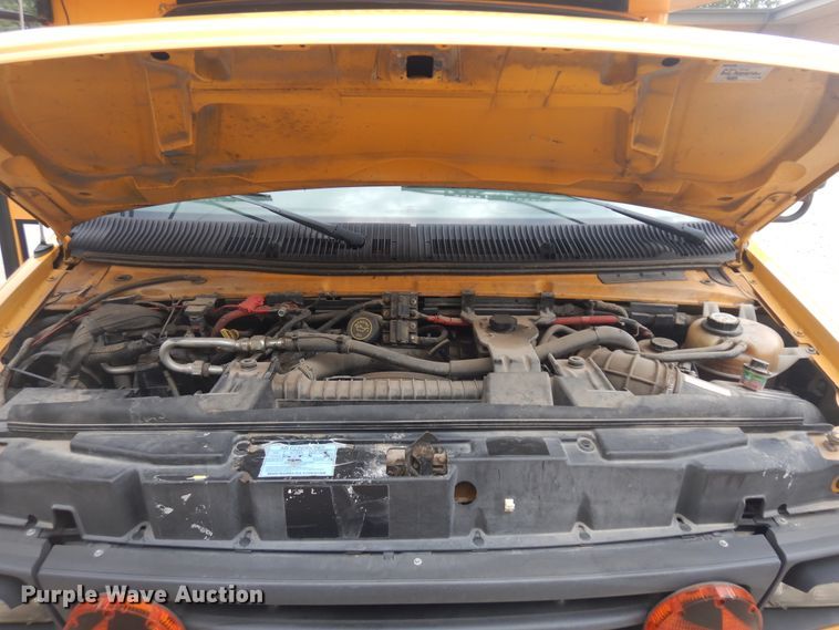 image for item KU9514 2005 Ford E450  school bus