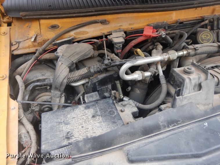 image for item KU9514 2005 Ford E450  school bus