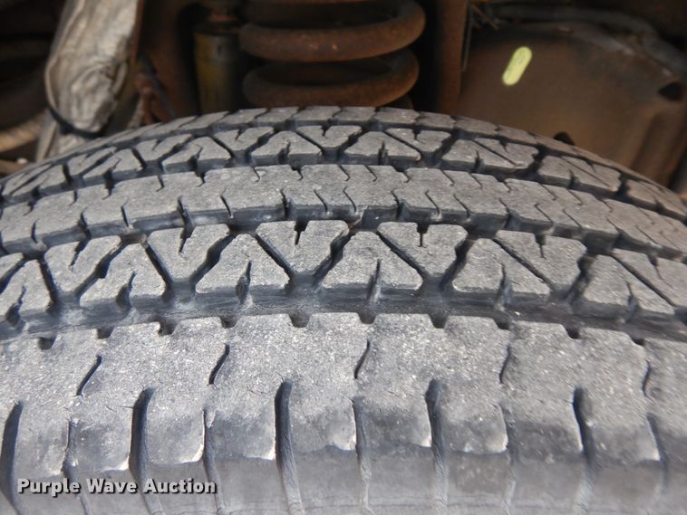 image for item KU9514 2005 Ford E450  school bus