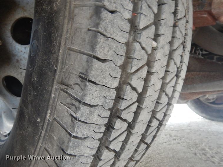 image for item KU9514 2005 Ford E450  school bus