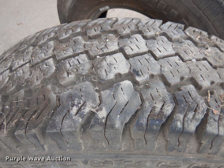 image for item KU9514 2005 Ford E450  school bus