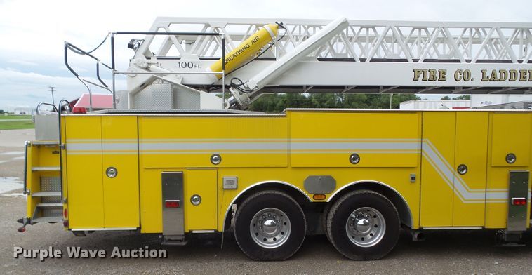image for item DA7150 1994 Spartan Gladiator  aerial platform fire truck