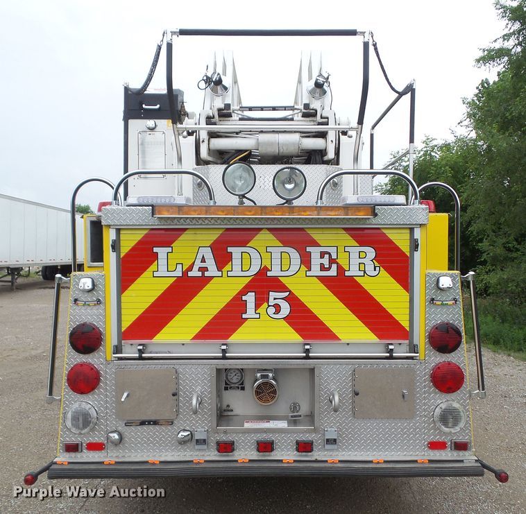 image for item DA7150 1994 Spartan Gladiator  aerial platform fire truck