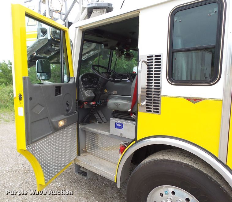 image for item DA7150 1994 Spartan Gladiator  aerial platform fire truck