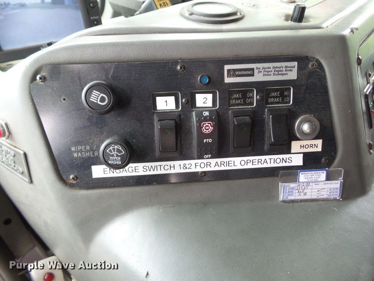 image for item DA7150 1994 Spartan Gladiator  aerial platform fire truck