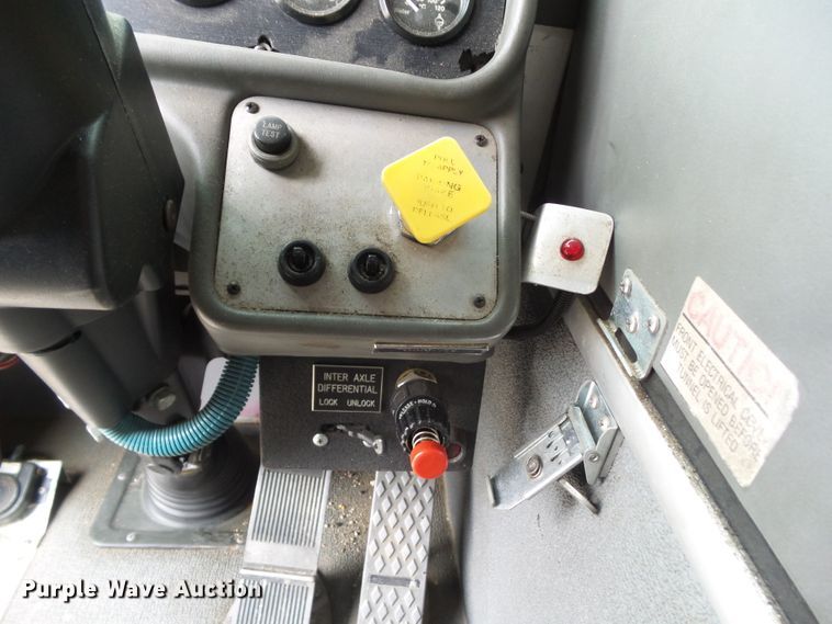 image for item DA7150 1994 Spartan Gladiator  aerial platform fire truck