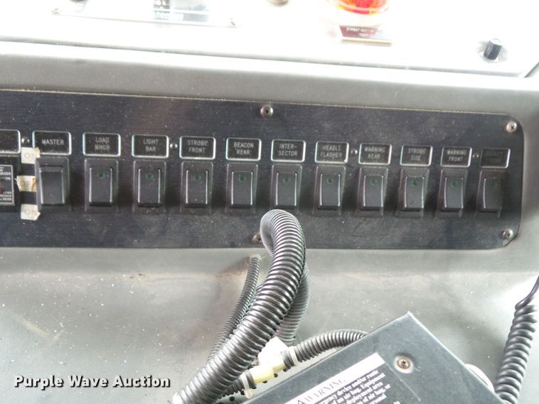 image for item DA7150 1994 Spartan Gladiator  aerial platform fire truck