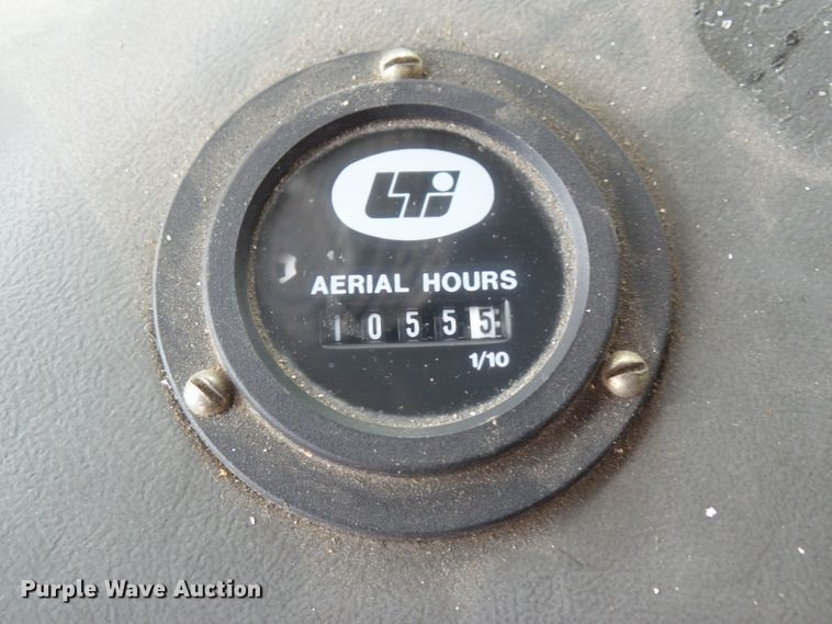 image for item DA7150 1994 Spartan Gladiator  aerial platform fire truck