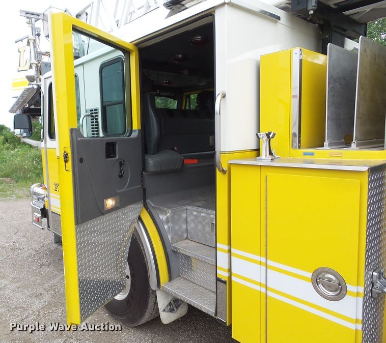 image for item DA7150 1994 Spartan Gladiator  aerial platform fire truck