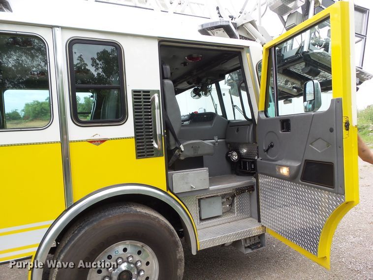 image for item DA7150 1994 Spartan Gladiator  aerial platform fire truck