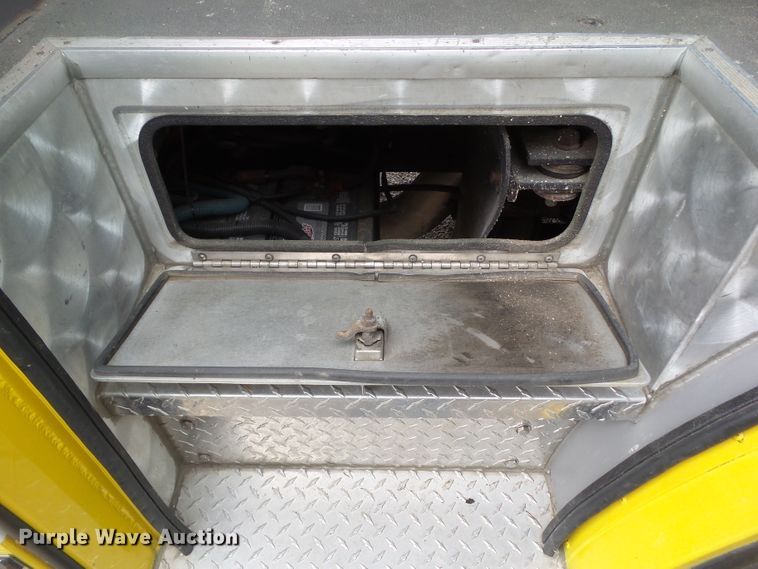 image for item DA7150 1994 Spartan Gladiator  aerial platform fire truck