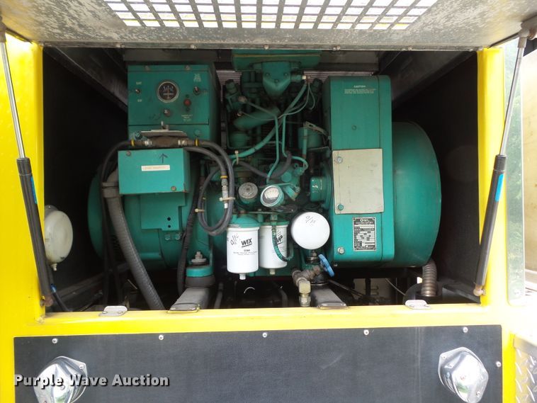 image for item DA7150 1994 Spartan Gladiator  aerial platform fire truck