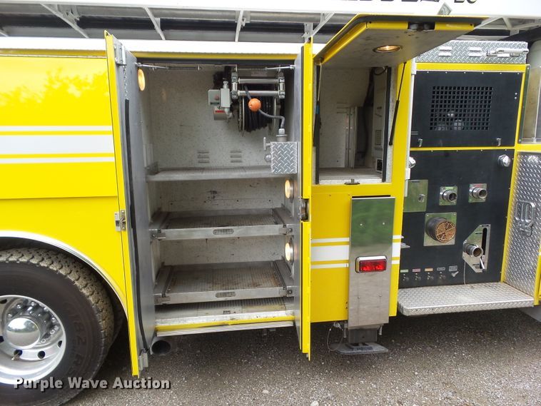 image for item DA7150 1994 Spartan Gladiator  aerial platform fire truck