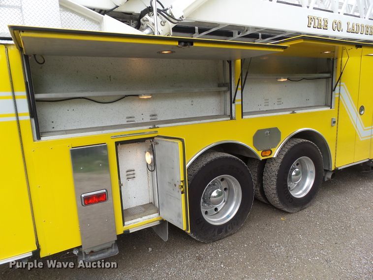 image for item DA7150 1994 Spartan Gladiator  aerial platform fire truck