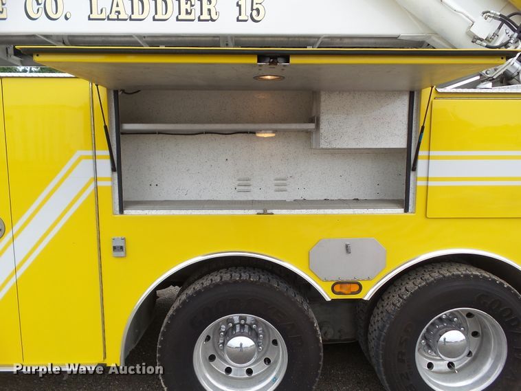 image for item DA7150 1994 Spartan Gladiator  aerial platform fire truck