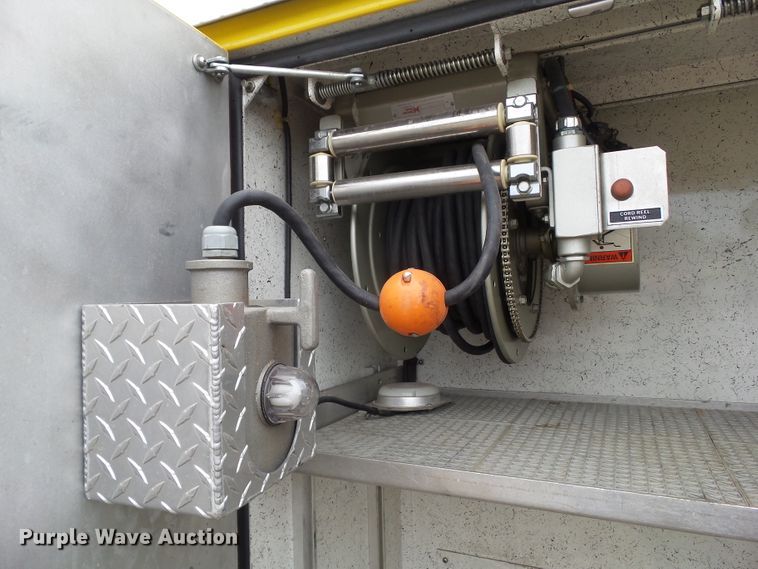 image for item DA7150 1994 Spartan Gladiator  aerial platform fire truck