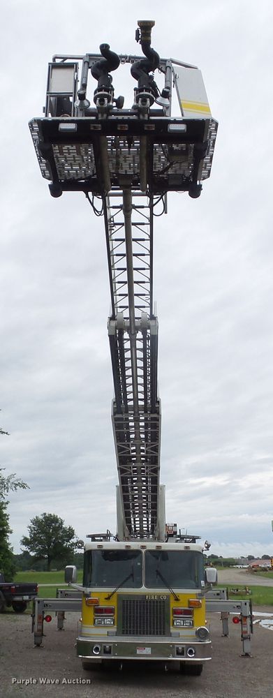 image for item DA7150 1994 Spartan Gladiator  aerial platform fire truck