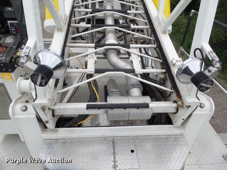 image for item DA7150 1994 Spartan Gladiator  aerial platform fire truck