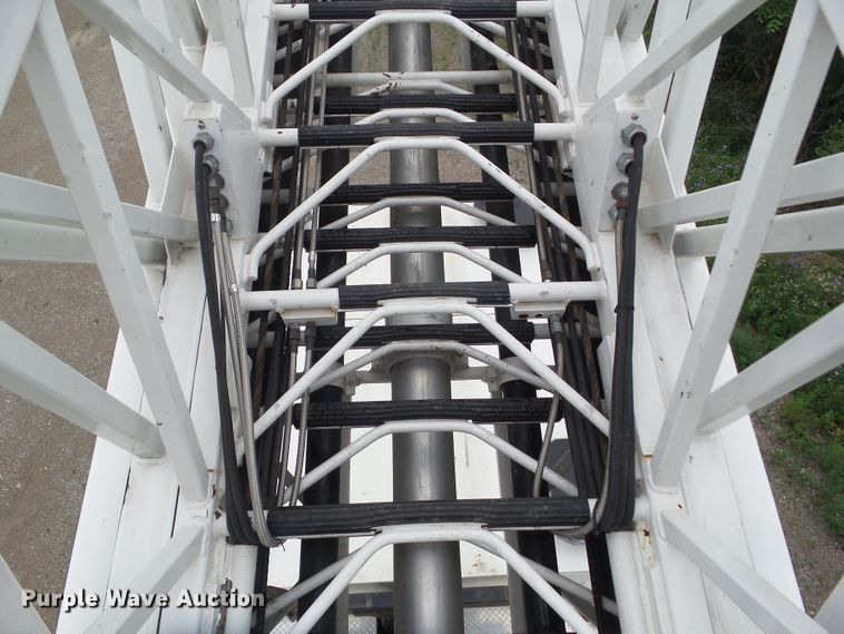 image for item DA7150 1994 Spartan Gladiator  aerial platform fire truck