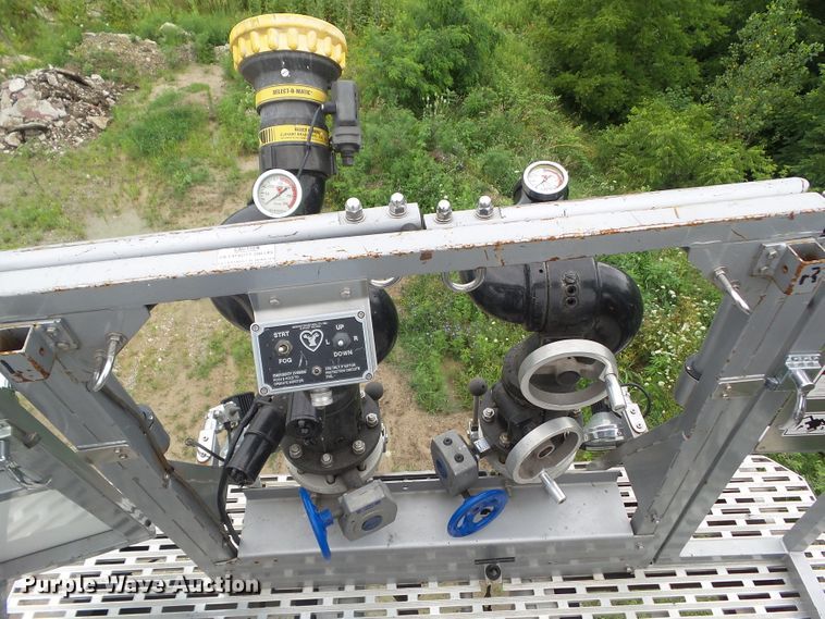 image for item DA7150 1994 Spartan Gladiator  aerial platform fire truck