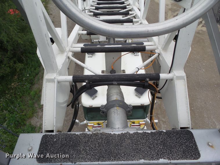 image for item DA7150 1994 Spartan Gladiator  aerial platform fire truck