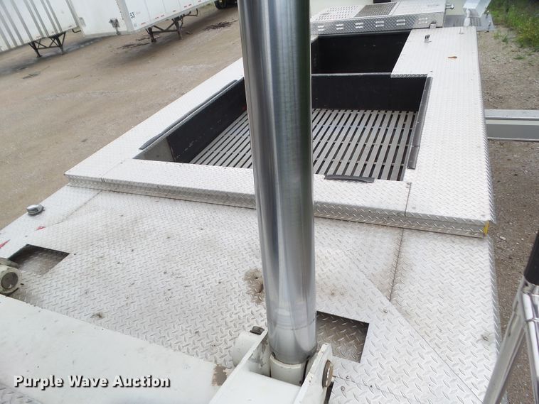 image for item DA7150 1994 Spartan Gladiator  aerial platform fire truck