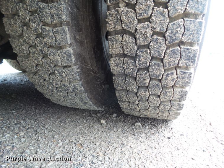 image for item DA7150 1994 Spartan Gladiator  aerial platform fire truck