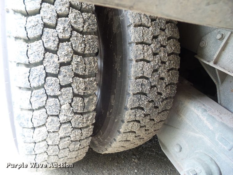 image for item DA7150 1994 Spartan Gladiator  aerial platform fire truck