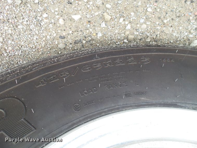 image for item DA7150 1994 Spartan Gladiator  aerial platform fire truck