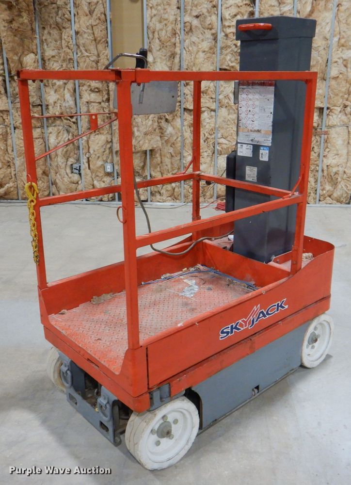 image for item DJ0484 Skyjack  vertical lift