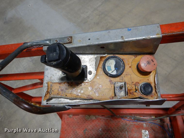 image for item DJ0484 Skyjack  vertical lift