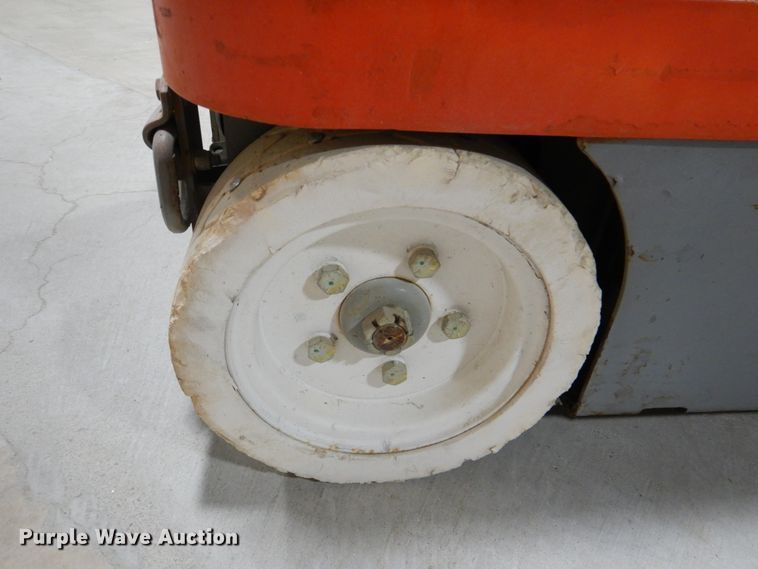 image for item DJ0484 Skyjack  vertical lift